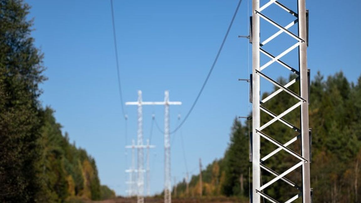 Ellevio gräver ner elkabel i Munkfors och i Deje Foto: Fredrik Karlsson/SolstaFoto