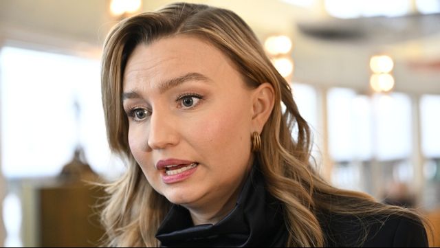 Kristdemokraternas ledare Ebba Busch efter partiledardebatten i riksdagen. Foto: Henrik Montgomery/TT