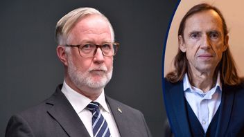Johan Pehrson (L) har ett och annat att fundera över – inte minst opinionsläget. Foto: Axel Narving/TT