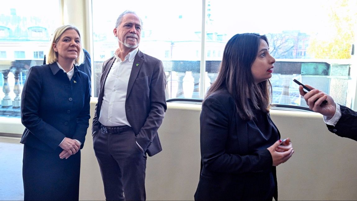 Med Vänsterpartiet i regeringen, vem kommer att ha den riktiga makten? Foto: Fredrik Sandberg/TT