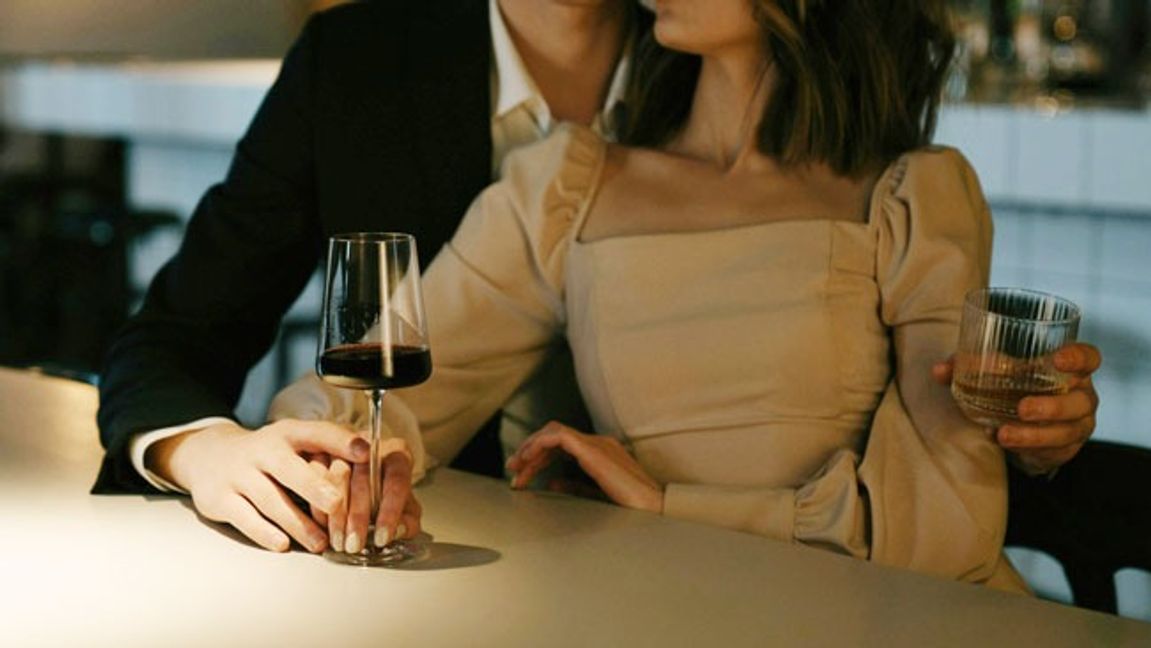 En dansk agentur erbjuder nu skådespelare som kan spela rollen som din partner. Foto: Pexels.