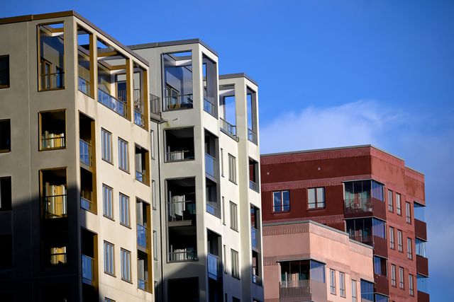 Färre tror att bostadspriserna kommer att sjunka. Arkivbild. Foto: Janerik Henriksson/TT