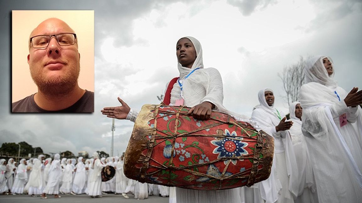 Staffan Marknlund menar att framtiden blir from. Etiopisk-ortodoxa firar årets Meskel-festival. Foto: TT NYHETSBYRÅN