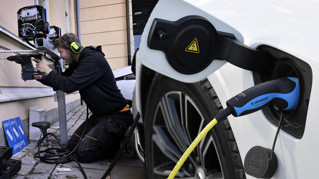 Sverige behöver utöka med tre miljoner laddpunkter före 2050. Foto: Janerik Henriksson/Anders Wiklund/TT
