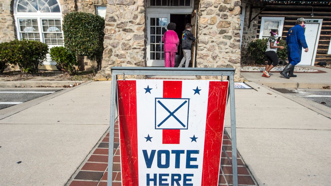 FOTO: Michael Holahan/AP/TT
En vallokal i Augusta, Georgia, under tisdagen.