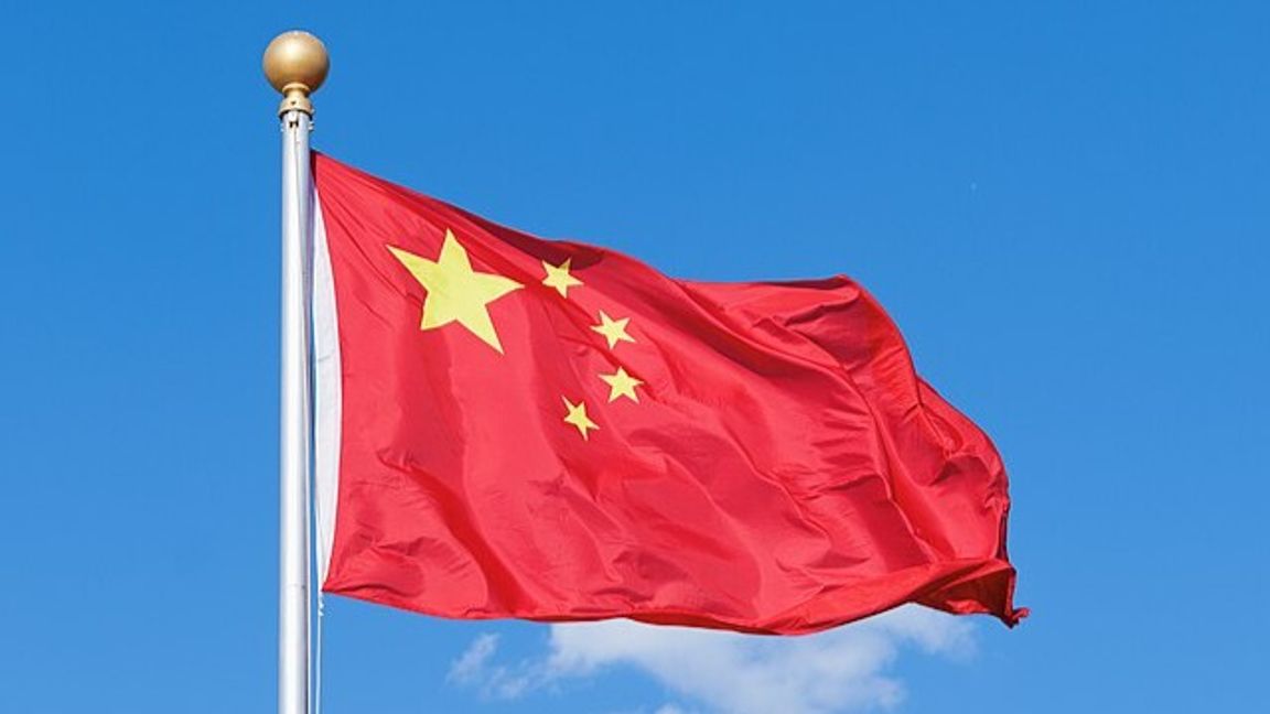 Kinas flagga. Foto: TurnOnTheNight  Creative Commons Zero, Public Domain Dedication