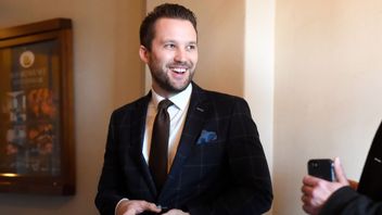 Hannes Hervieu (C). Foto: Naina Helen Jåma/TT