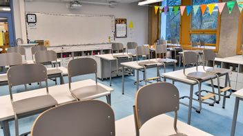 Återigen står vissa klassrum tomma på grund av coronautbrott bland eleverna. Arkivbild. Foto: Jonas Ekströmer/TT