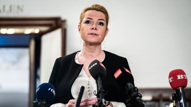 Inger Støjberg, Venstre, kommer att ställas inför riksrätt för att ha gett en olaglig instruktion 2016 i egenskap av invandrings- och integrationsminister. Foto: Emil Helms/Ritzau Scanpix/TT