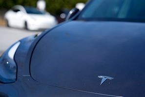 Tesla-försäljningen fortsätter gå knackigt i EU. Arkivbild. Foto: Mike Stewart/AP/TT