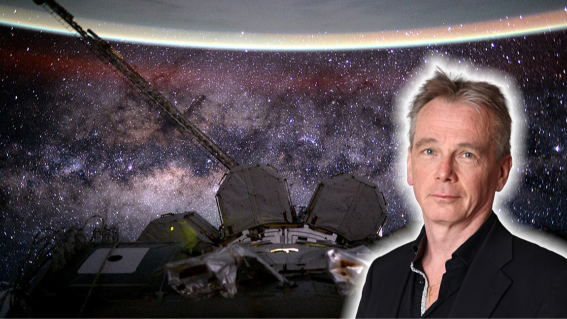 ”Två ting fylla sinnet med ständigt ny och växande beundran och vördnad, ju oftare och ihärdigare tanken sysselsätter sig med dem: den stjärnbeströdda himlen över mig och den moraliska lagen i mig.”- Immanuel Kant. Foto: NASA/Scott Kelly, Public Domain, via Wikimedia foundation