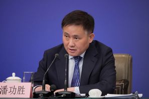 Pan Gongsheng, chef för Kinas centralbank. Arkivbild. Foto: Vincent Thian/AP/TT