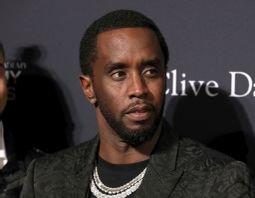 Sean Diddy Combs friades från de allvarligaste åtalspunkterna men kan fortfarande få upp till 20 års fängelse. Arkivbild. Foto: Mark Von Holden/Invision/AP/TT