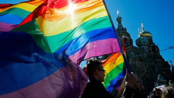 Gaydemonstration i Sankt Petersburg. Foto: Dmitry Lovetsky/AP/TT.