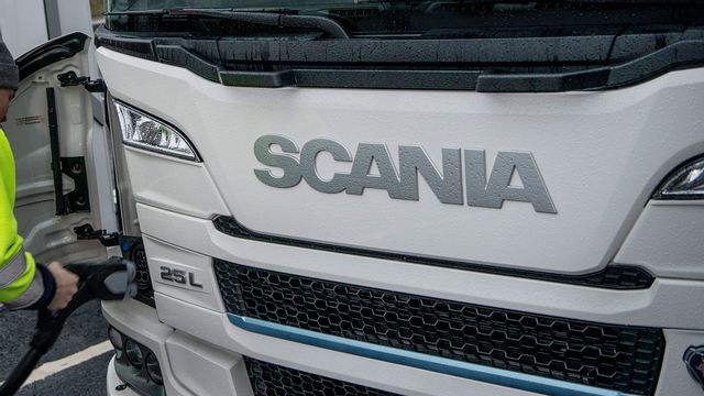 Scania stoppar produktionen