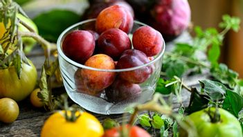 Frukt och grönt har blivit dyrare och försäljningen minskade under 2023. Arkivbild. Foto: JOHAN NILSSON/TT