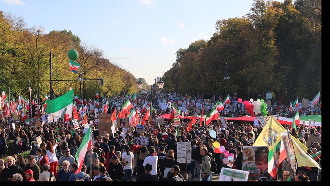 Demonstration mot iranska regimen i Berlin 2022. Foto: PersianDutchNetwork/CC BY-SA 4.0