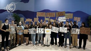 De unga aktivisterna fick se en skattefinansierad fond födas men mindre av utsläppsminskningar. Foto: Nariman El-Mofti/TT