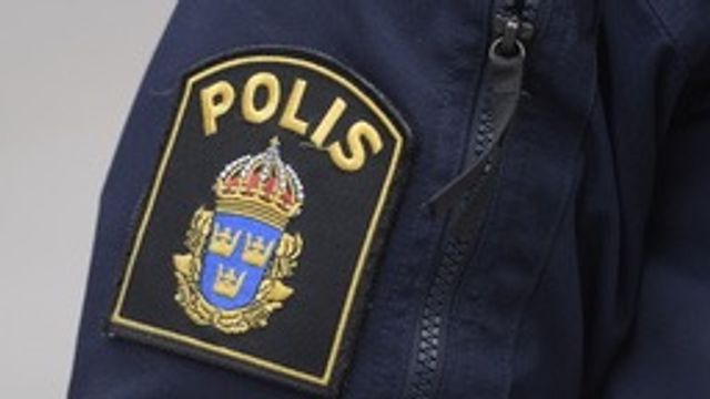 En man har förts till sjukhus i Haninge. Foto: Maja Suslin/TT