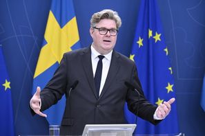 Justitieminister Gunnar Strömmer kallade IVO och polisen till möte tidigt på torsdagen. Jessica Gow/TT