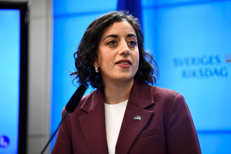 Simona Mohamsson (L).  Foto: Lars Schröder/TT.