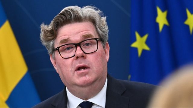 Justitieminister Gunnar Strömmer vill skärpa vapenlagarna. Foto: Claudio Bresciani/TT