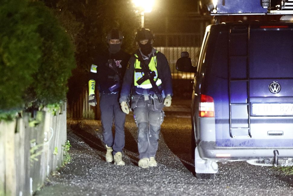 Koranbrännaren Salwan Momika sköts till döds i Hovsjö i Södertälje sent på onsdagskvällen. Stefan Jerrevång/TT