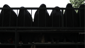 Stora demonstrationer efter 22-årings död i iranskt häkte. Foto: Vahid Salemi/AP/TT (arkivbild)