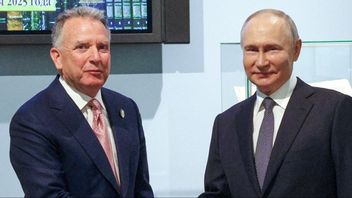 Steve Witkoff, till vänster, har träffat Vladimir Putin flera gånger under våren. Nu växter farhågorna att Witkoff inte fyller ut kostymen. Foto: AP