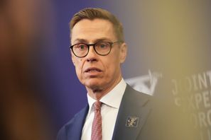 Finlands president Alexander Stubb, fotograferad tidigare i december under ett besök i Estland. Foto: Sergei Grits/AP/TT