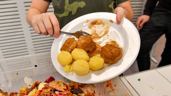 C vill frystorka matsvinn av överbliven skolmat. Foto: Jonas Ekströmer/TT. 