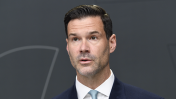 Migrationsminister Johan Forssell (M). Foto: Lars Schröder/TT