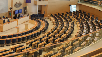 Sveriges Riksdag. Foto: ANKAN  Creative Commons Attribution-Share Alike 4.0