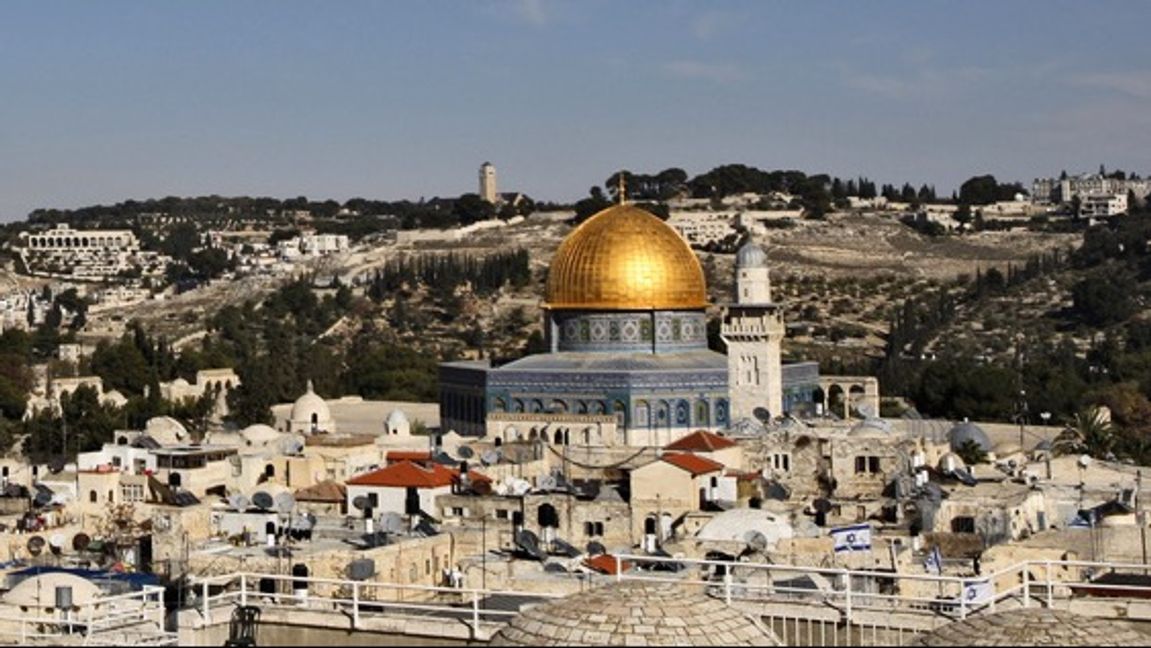 Islam får inte utmana den svenska synen på frihet och jämställdhet. Foto: DAN BALILTY/AP/TT