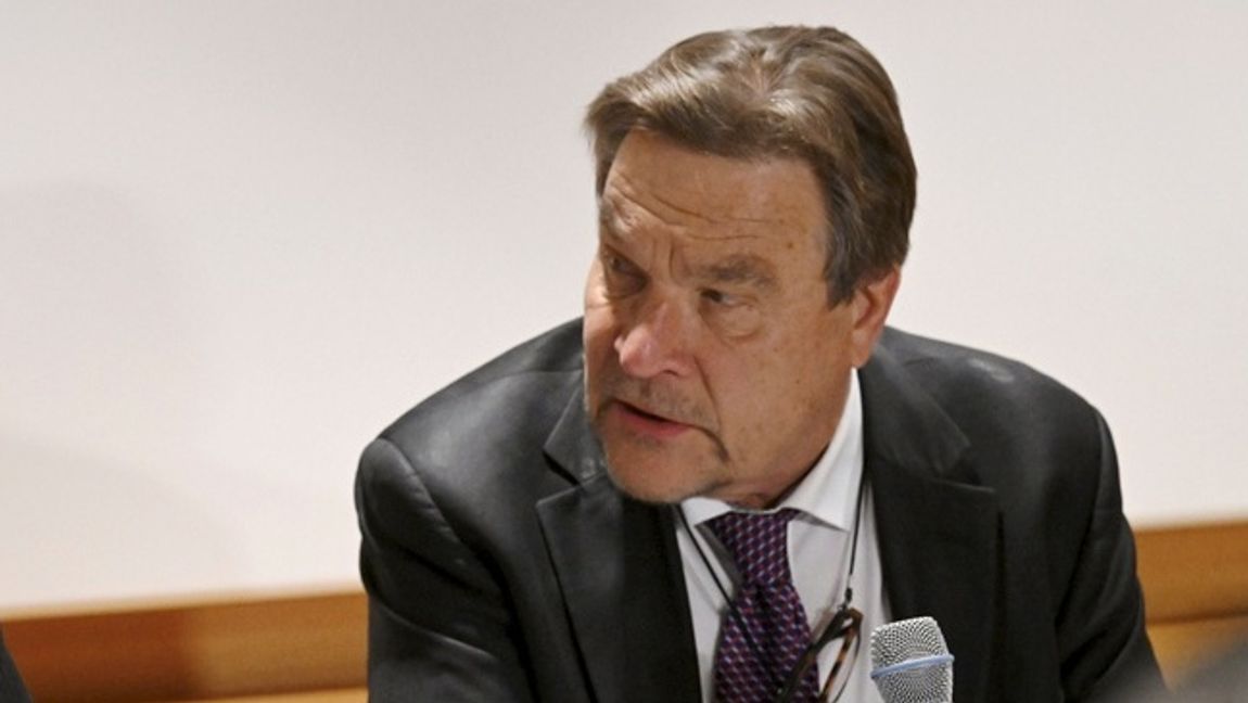 Kimmo Kiljunen lämnar sin post som ordförande för utrikesutskottet i Finlands riksdag efter det avslöjats vad han sagt om den ryska gränsfrågan. Arkivbild. Foto: Markku Ulander/Lehtikuva via AP/TT