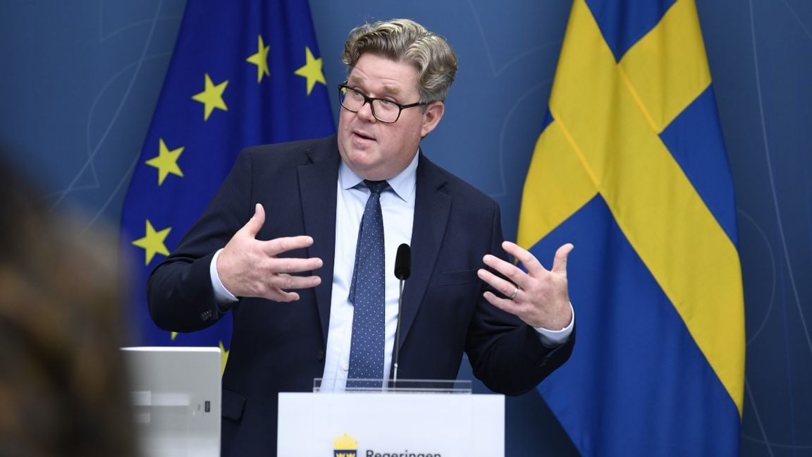 Justitieminister Gunnar Strömmer (M) under pressträff där samarbetspartiernas reform av straffrätten presenteras. Skärpta straff för att stärka brottsoffer Foto: Oscar Olsson/ TT/
