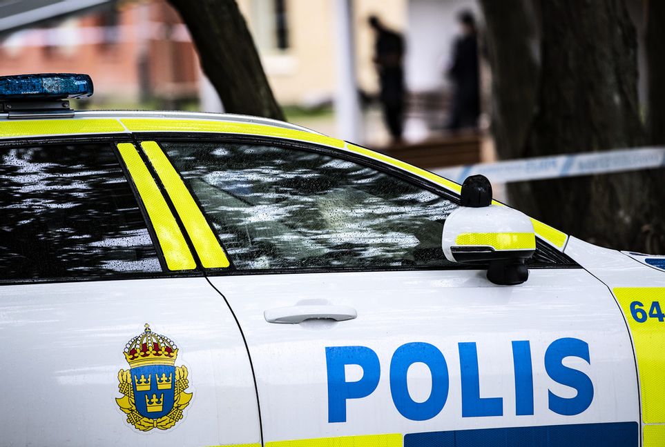 Polis i Umeå bötfällde under natten till söndagen personer som spelade hög, störande musik. Arkivbild. Foto: Johan Nilsson/TT.