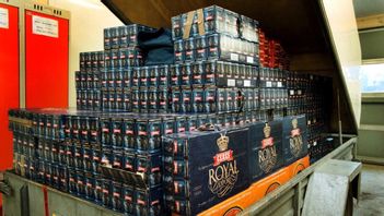 Alkoholskatten kommer att höjas på både öl, vin och sprit. Foto: Stefan Bennhage/TT