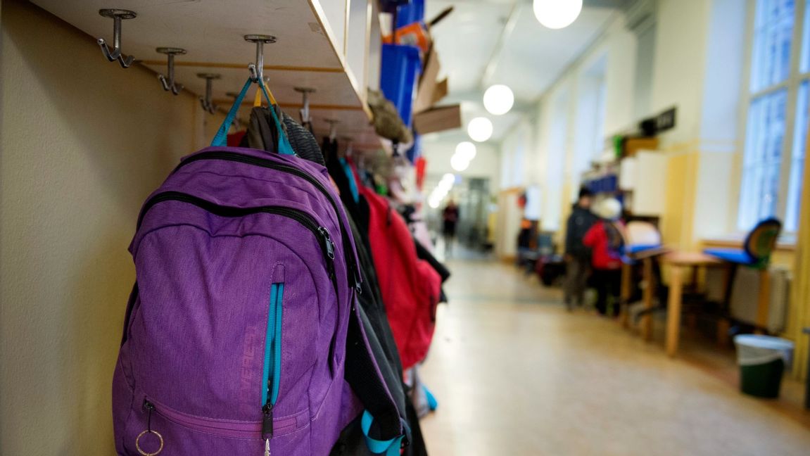 Under året arbetade elevassistenten på sammanlagt 16 olika grundskolor i Göteborgsområdet. Efter att han sparkats från en skola i Göteborg på grund av övergreppsanklagelser fick han jobb i Mölndal dagen efter. Genrebild. Foto: Jessica Gow/TT