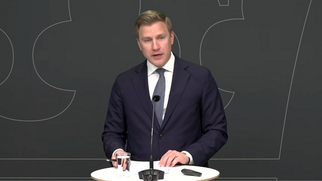 Fredrik Kärrholm (M). Foto: Faksimil, Regeringen/Youtube