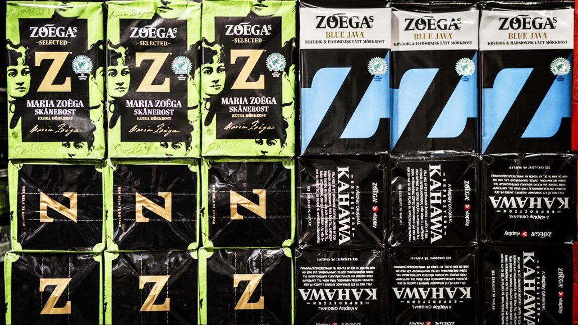 När kaffepaketen krymper är det fusk, när arbetsdagen krymper är det rättvisa. Foto: Simon Rehnström/SvD/TT