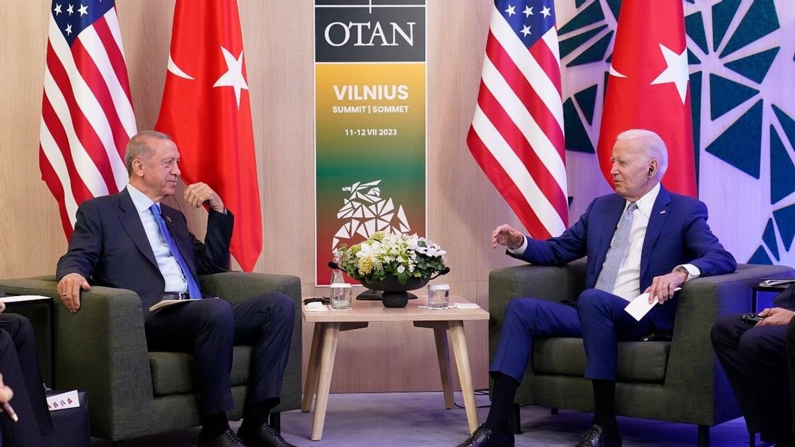 President Recep Tayyip Erdogan och president Joe Biden under Nato-toppmötet i Vilnius. Foto: Susan Walsh