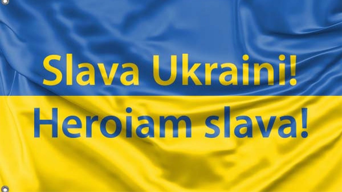 ”Slava Ukraini! Heroiam Slava!”