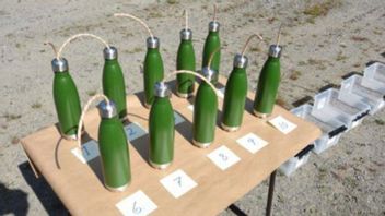 Delar av fyndigheterna från polisens förundersökning i fallet. Foto: Polisen