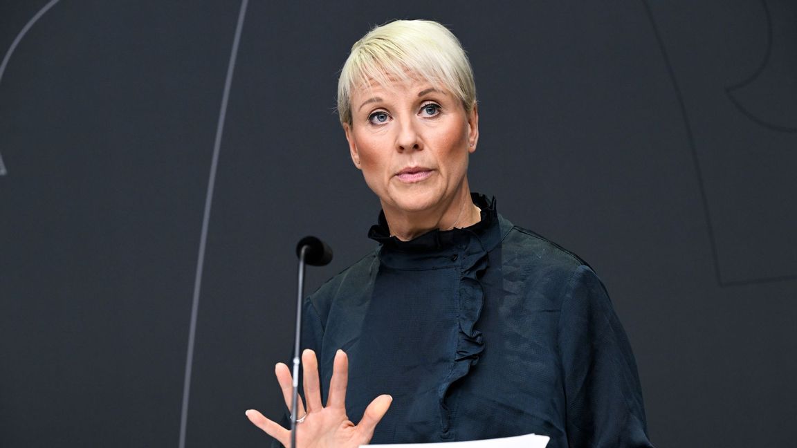 Äldreminister Anna Tenje (M) är besviken på vissa kommuners flathet och cynism. Foto: Jessica Gow/TT