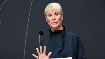 Äldreminister Anna Tenje (M) är besviken på vissa kommuners flathet och cynism. Foto: Jessica Gow/TT