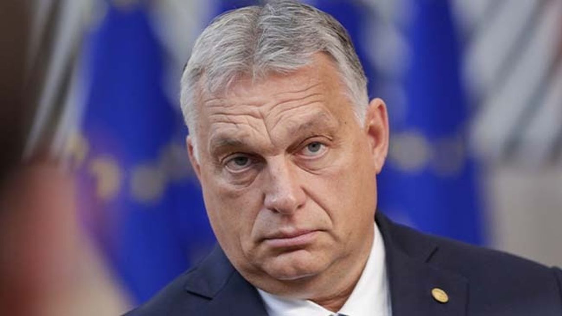 EU-kommissionens klimatåtgärder ”dödar medelklassen”, hävdar Ungerns premiärminister Viktor Orbán vid EU-toppmötet i Bryssel. Foto: Olivier Hoslet/AP/TT