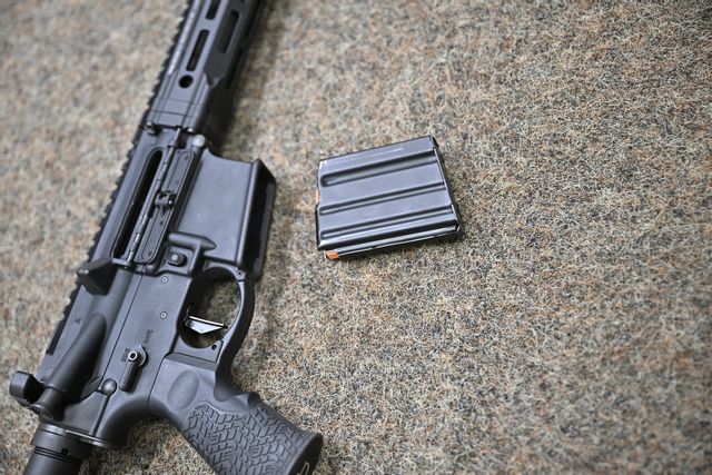 Automatkarbin Armalite Rifle, AR15. Arkivbild. Foto: Mikael Fritzon/TT