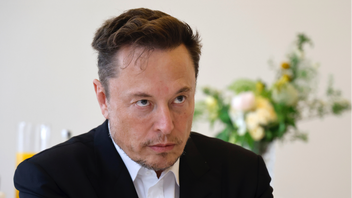 Och problemet är... Elon Musk själv, enligt källor inom Twitter. Maktkampen går vidare i tweetfabriken. Elon Musk från ett tidigare besök i Frankrike. Foto: Ludovic Marin/AP.