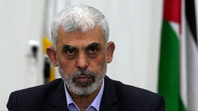 Död eller levande? Terrorledaren Yahya Sinwars öde är oklart. Foto: AP